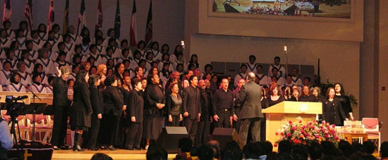 이날 성가대는 5곡의 은혜로운 찬양을 선보이며 큰 박수를 받았다.