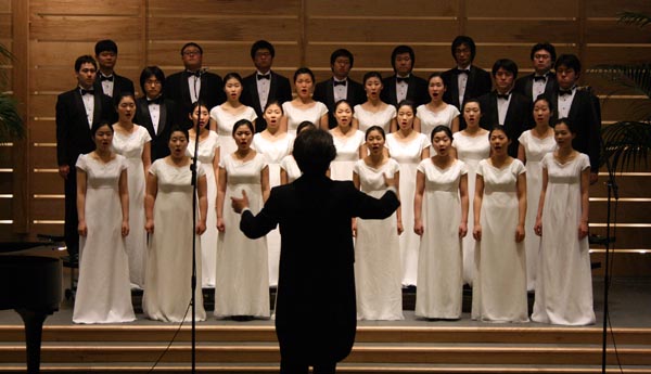 1월 21일 밀워키에 있는 "라이프크릭 교회"에서 공연한 모습 ⓒ총신콘서트 콰이어