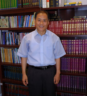 예수께서 가르치시면서 병자들을 고치셨듯, 그 권능을 이어받은 믿는 자들 또한 복음전파와 함께 성령의 능력을 드러내야 한다고 밝힌 조형 목사.