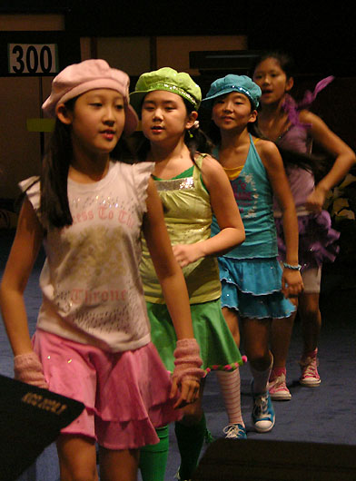 예꼬 정기공연이 18일 뉴욕의 퀸즈한인교회서 진행됐다.