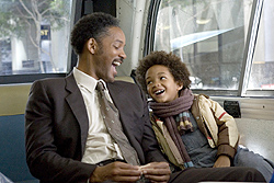 영화 <행복을 찾아서> 중 한 장면. 