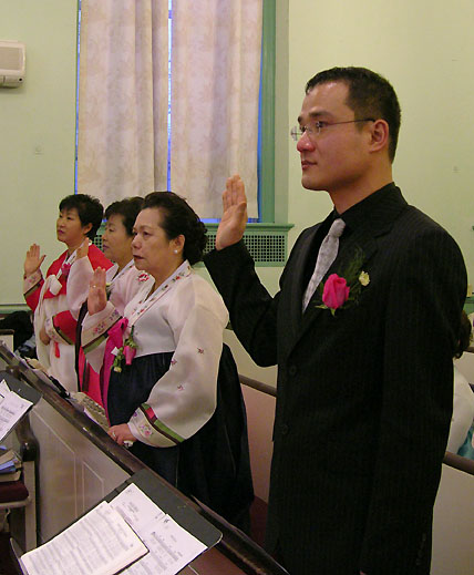 왼쪽부터 이화선 권사, 임복자 권사, 이경숙 명예권사, 민경수 안수집사