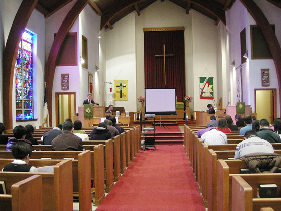 그리스도왕교회는 창립 6주년 기념 주일 예배 및 영어권 회중 출범 기념 예배를 30일 오후 1시 30분 진행했다.