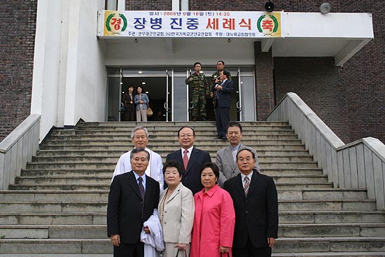 군선교회 간담회가 다음주에 진행된다. 사진은 작년 행사이후 기념사진
