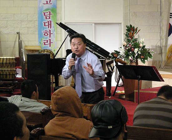 히스패닉 복음화 대회가 뉴욕초대교회에서 열리고 있다.