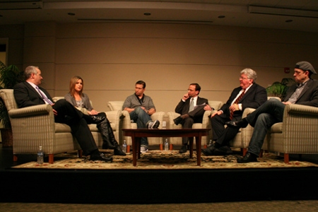 (왼쪽부터) 탐 코니글리아로 감독, 켈리 퍼티, 스티븐 볼드윈, 조 메티마노, 팻 놀란, 케빈 맥컬로프