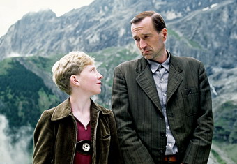 베른의 기적 스틸사진... 마테스와 아버지