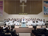 산호세지역 부활주일새벽연합예베가 24일 뉴비전교회(이진수 목사)에서 열렸다. 