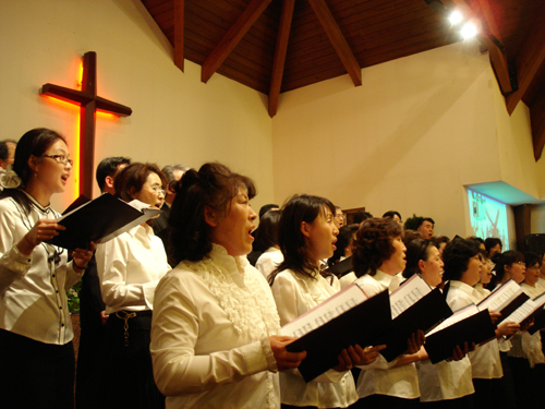 십자가와 부활을 노래하는 쉐퍼드콰이어 