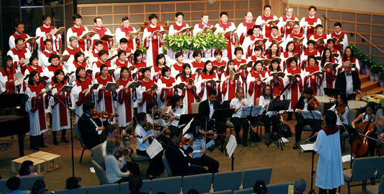 뉴저지 찬양교회는 7일 부활절 찬양의 밤을 진행했다. ⓒ찬양교회