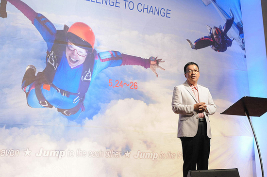 2011 형제교회 컨퍼런스에서 강의하는 시애틀 형제교회 권 준 목사ⓒ시애틀 형제교회