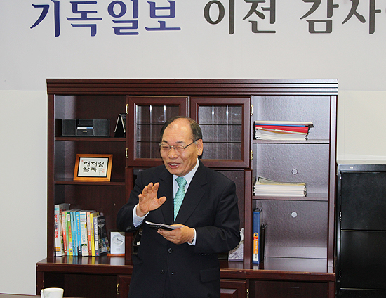 박희민 목사(편집고문, 나성영락교회 원로목사)가 말씀을 전했다.ⓒ토마스 맹 기자