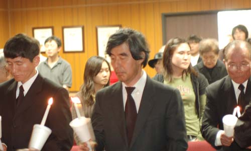 촛불 집회에 참석한 남가주 목회자와 성도들 