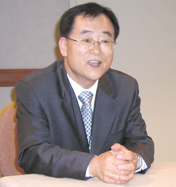 제 32대 KPCA 총회장에 당선된 황천영 목사 