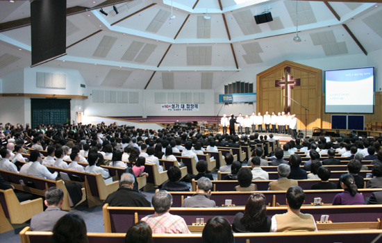 워싱턴주 한인장로성가단이 은혜로운 찬양으로 제 16회 워싱턴주 성가대(大)합창제 문을 열었다ⓒ김브라이언 기자