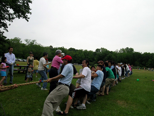 예수마을교회와 소망교회와의 줄다리기는 2:1로 소망교회가 이겼다. ⓒ예수마을교회
