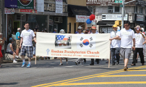 은혜한인교회(이승재 목사)가 퍼레이드에 참여한 모습
