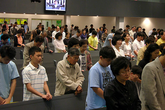 뉴욕장로교회가 ‘주님만 바라보자’라는 주제로 하계부흥성회를 열고 있다.