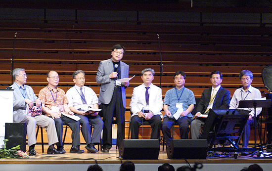 제7차 KWMC 3일째, 현장성 중심 선교에 대한 선교사들의 토의가 있었다.