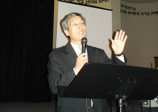 지난 1월 뉴욕할렐루야 교회서 음악회를 진행하며 설교를 전한 한기술 목사