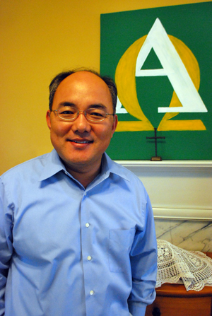 주은혜교회 담임 강윤구 목사