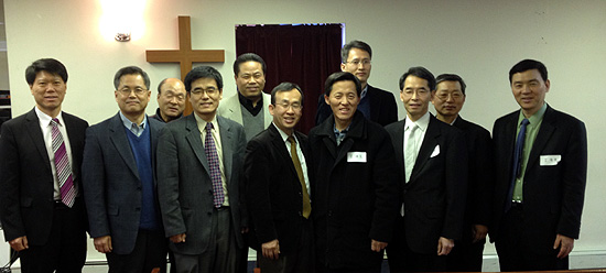 뉴저지교협 부활절연합예배 준비를 맡은 목회자들이 성공적인 예배진행을 다짐했다.