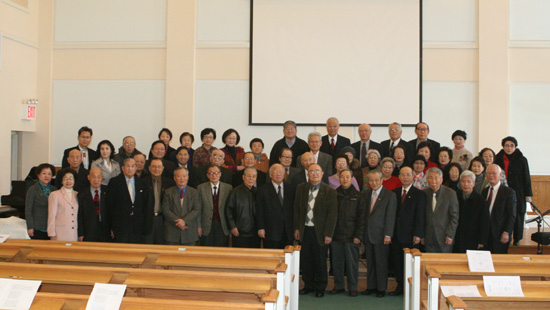 뉴욕한인월로목사회 11회 정기총회 참가자들이 기념촬영을 했다.