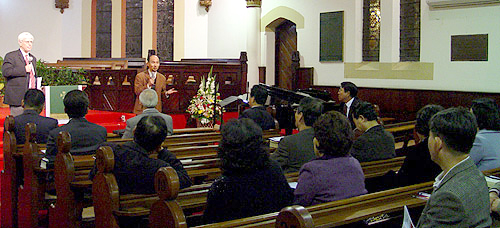 존 바 목사가 북한 선교 보고를 하고 있다. 통역은 양명득 목사(UTC 교수)가 맡았다. ⓒ류재광 기자 