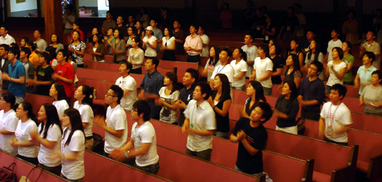 찬양과 예배 컨퍼런스가 지난 13(월)부터 15일(수)까지 퀸즈한인교회(담임 고성삼 목사)에서 열렸다.