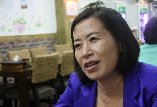 북한음식 전문식당 ‘능라밥상’에서 인터뷰를 진행 중인 이애란 박사.