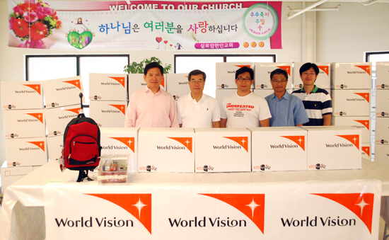 24일, 프라미스 백팩 500개가 실로암한인교회로 모여졌다.