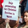 이집트 콥틱 기독교인들을 위해 시위하는 사람들의 모습.