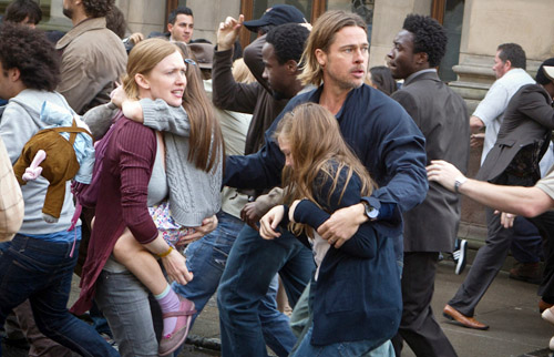 ‘가장 진화한 좀비’가 나타나는 영화 <월드워Z>.