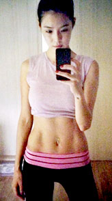 애프터스쿨 가희가 자신의 11자 복근이 드러난 셀카를 공개했다. <가희 트위터>