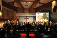 뉴욕장로성가단이 8일 저녁 퀸즈한인교회에서 정기연주회를 가졌다.