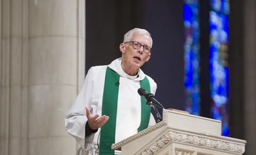 게리 홀 사제. ⓒ워싱턴국립성당