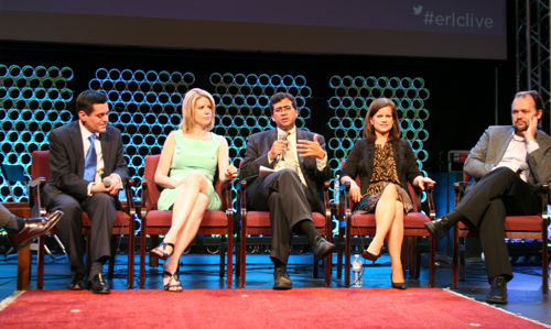 심포지엄에 참여한 (오른쪽부터 순서대로) 러셀 무어 박사, 커스튼 파워스 칼럼니스트, 티모시 샤 박사, 제니퍼 마샬 박사, 로드 도댓 칼럼니스트