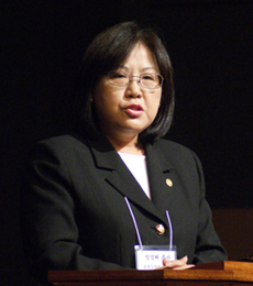 뉴욕교협 40회기 총무로 확정된 장경혜 목사. 40회기의 임원구성은 총무 인선과 같이 섬김과 화합에 비중을 두고 있다.