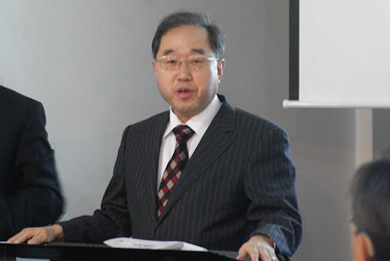 설교를 맡은 김승희 목사