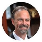 티모티 레니악 교수.