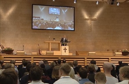 워드오브라이프 교회의 주일예배 전경.