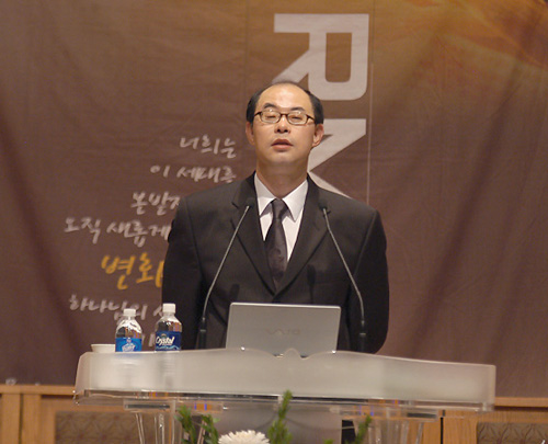 말씀을 전하는 전병욱 목사 ⓒ연합장로교회 제공