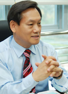 본국 동광교회 조용활 목사