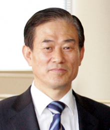 장재형 목사. 성경보급 국제단체인 홀리바이블소사이어티 회장을 맡았다.