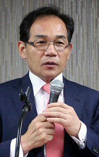 최웅섭 대표는 “전통적 선교로 고민했던 부분들이 비즈니스선교를 하면서 해결됐다. ‘언더 미션(Under Mission)’이 필요하지만, ‘온 미션(On Mission)’도 중요하다”고 강조했다. ⓒ강혜진 기자