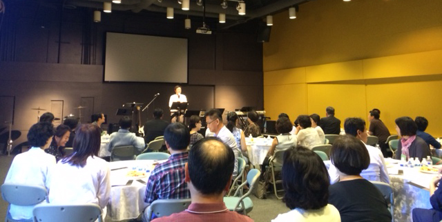 얼바인 온누리교회에서 기독교 세계관 학교가 열리고 있다.