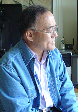 시애틀에서 모금을 통해 탈북자들을 돕고 있는 윤요한 목사