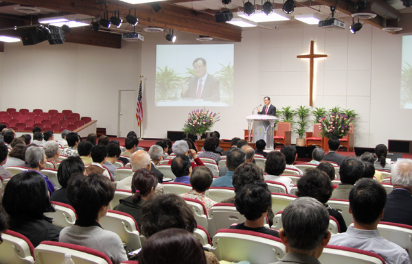 10월 26일 제497주년 종교개혁 기념주일을 맞이해 주님세운교회에서 예배가 거행되고 있다. 