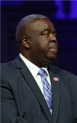 마이클 엘리스 목사. 