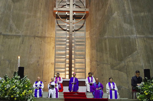 ▲합동예배가 진행되는 모습.